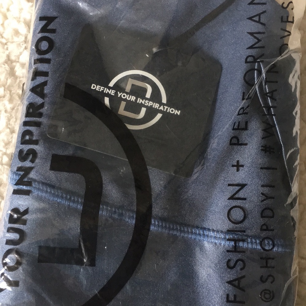 DYI High Shine Signature tight High waist NWT